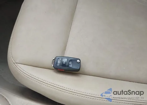 2014 Volkswagen Beetle 2.0L Tdi z USA, uszkodzony, nr VIN 3VW5L7AT6EM814539